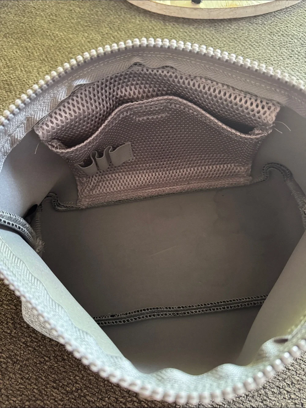 Dagne Dover compact pouch